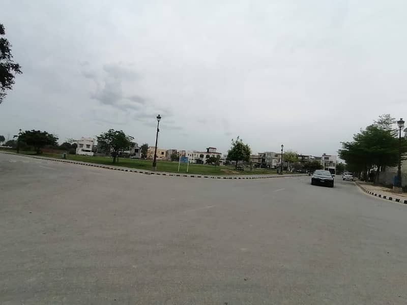 10 Marla Good Location Plot For Sale 7