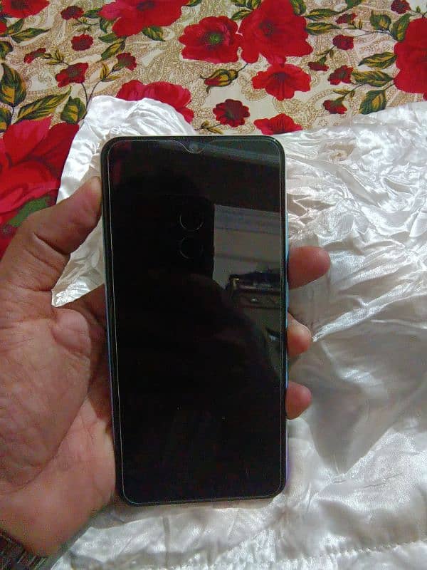 Vivo Y1s 6