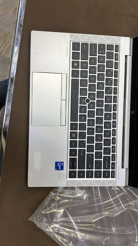 HP ELITEBOOK 840 G8 - 11GEN ( URGENT ) 2