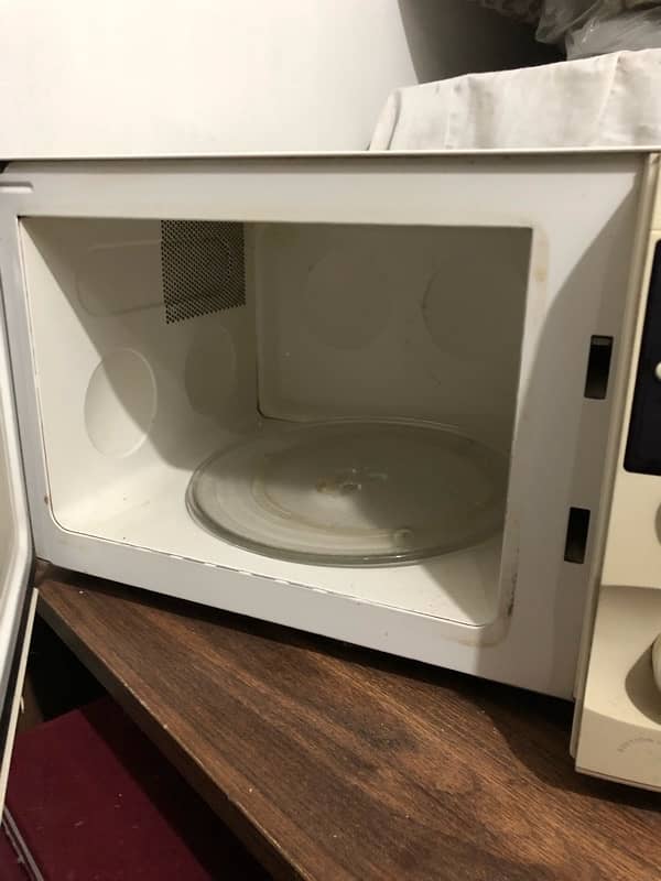 Daewoo microwave for sale 1