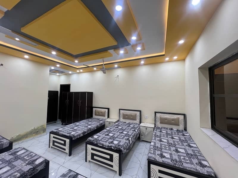 VIP LUXURY/ LAHORE LONDON BOYS HOSTEL NEAR SUPERIOR UNI CHINAR BAGH 6