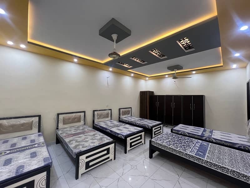 VIP LUXURY/ LAHORE LONDON BOYS HOSTEL NEAR SUPERIOR UNI CHINAR BAGH 7