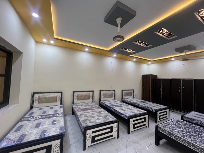 VIP LUXURY/ LAHORE LONDON BOYS HOSTEL NEAR SUPERIOR UNI CHINAR BAGH 9