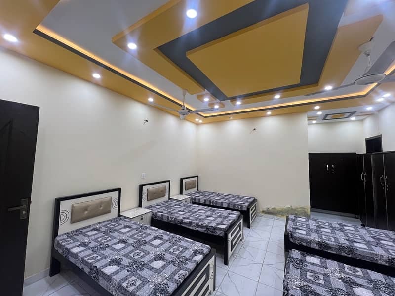 VIP LUXURY/ LAHORE LONDON BOYS HOSTEL NEAR SUPERIOR UNI CHINAR BAGH 10