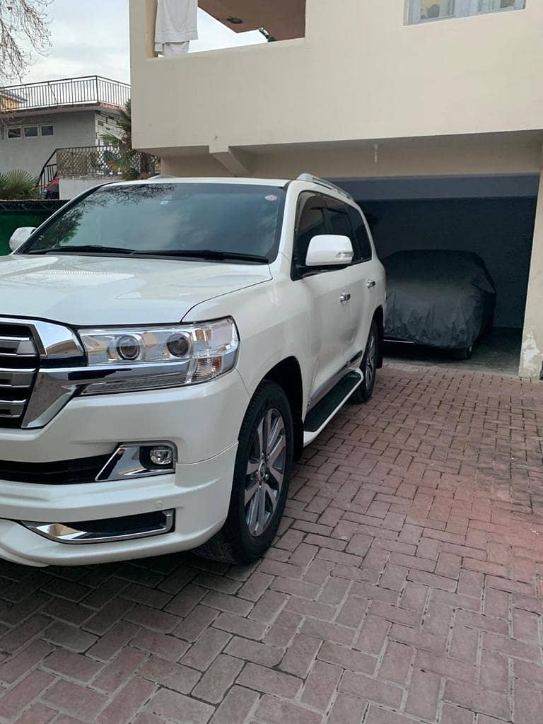 Toyota Land Cruiser ZX 2016 Model 2