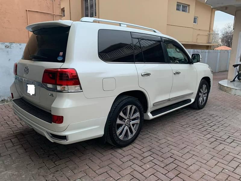 Toyota Land Cruiser ZX 2016 Model 4