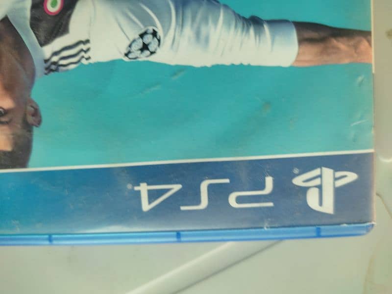 Fifa 19 PS4 for sale l Deliverable l disc l game disc 9