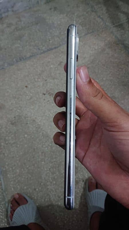 iphone xs max pta approved 4