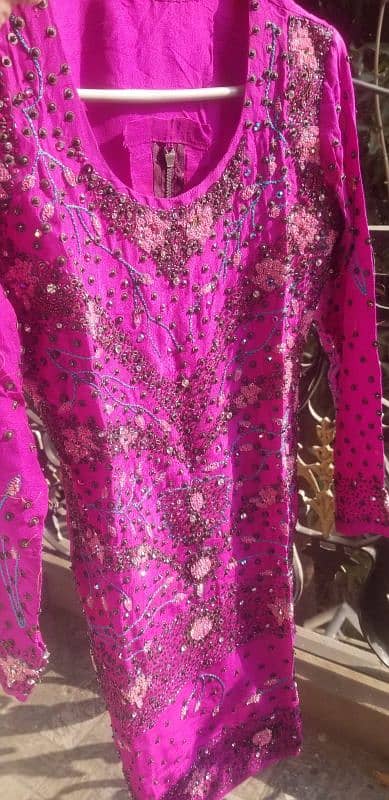 3 piece heavy kaamdar medium size suit wd big jamavaf kaamdaar dopata 0