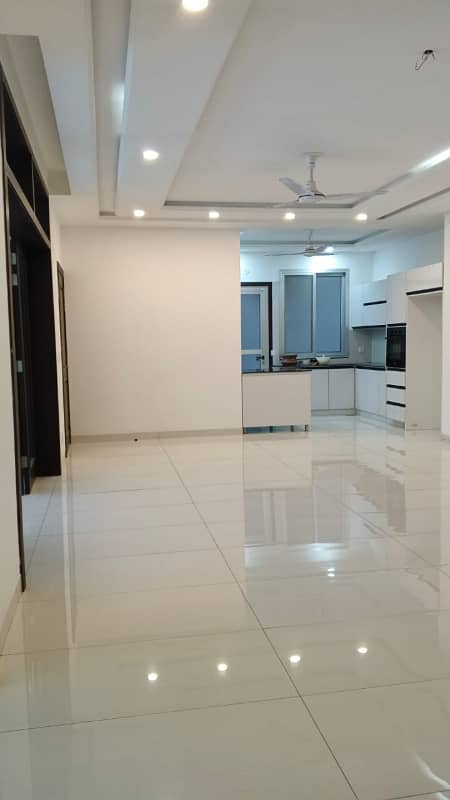 Beautiful Like new open Basement For Rent 3bedroom with 4 attached bathroom drawing dining 5