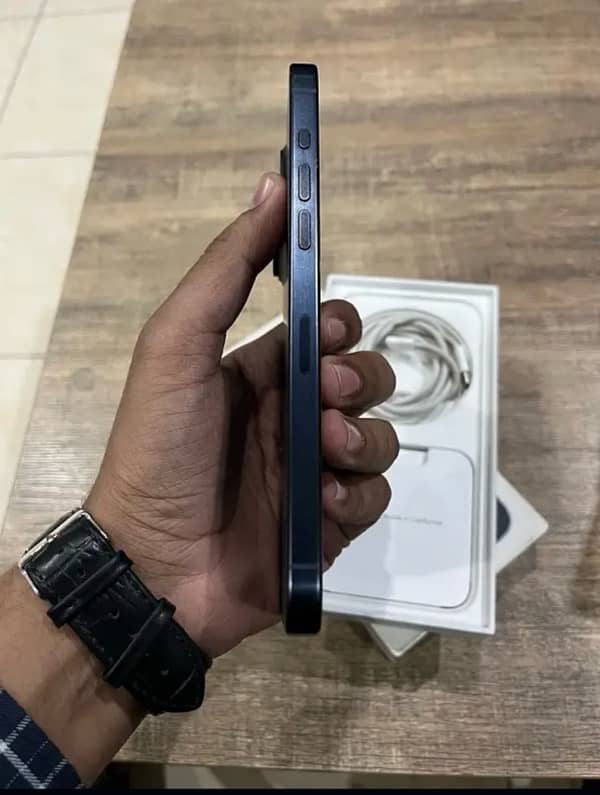 iphone 15pro max jv 256gb all ok 2