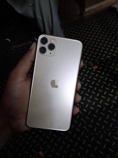 11 Pro Max Dual Physical Pta Approved 64gb only phone & Box