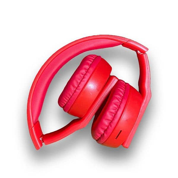 Wireless Headphones with Powerful bass, Available in Red White & Blue 8