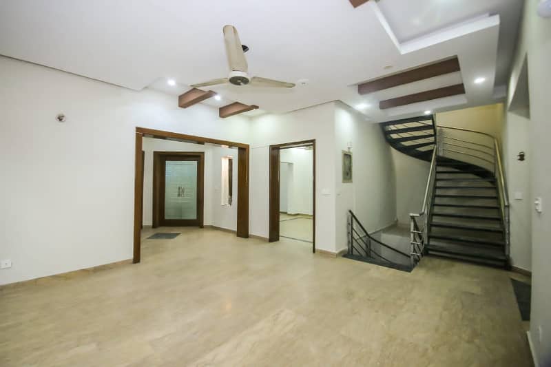 CAPITAL GROUP OFFER ORIGINAL PICS OUT CLASS 10 MARLA SLIGHTLY USED JUST LIKE BRAND NEW HOUSE WITH BASEMENT FOR SALE IN DHA PHASE 2. 7