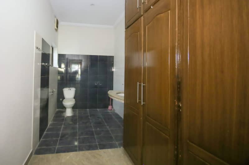 CAPITAL GROUP OFFER ORIGINAL PICS OUT CLASS 10 MARLA SLIGHTLY USED JUST LIKE BRAND NEW HOUSE WITH BASEMENT FOR SALE IN DHA PHASE 2. 15