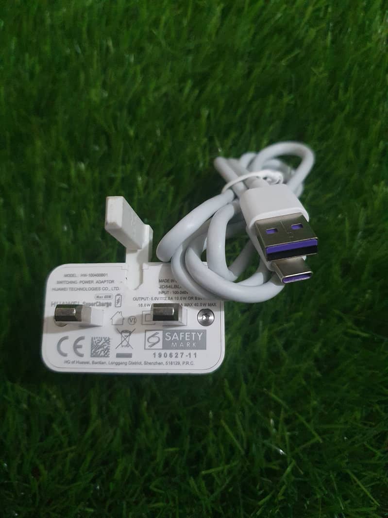 HUAWEI 40 W BOX PULLED ORIGINAL CHARGER WITH TYPE C CABLE 0