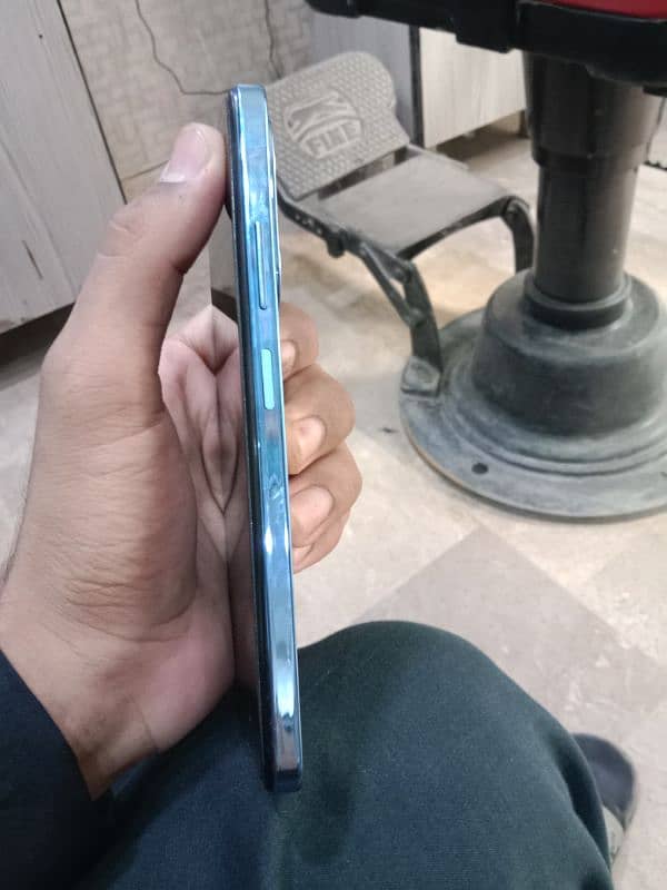 Infinix Hot 40i 4