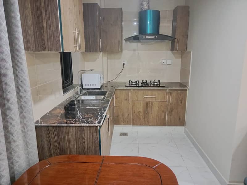 One Bedroom Fully Furnished Flat For Rent In Bahria Town Lahore. 5