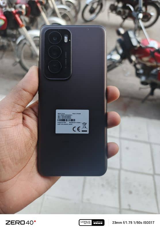 Oppo Reno 12 1