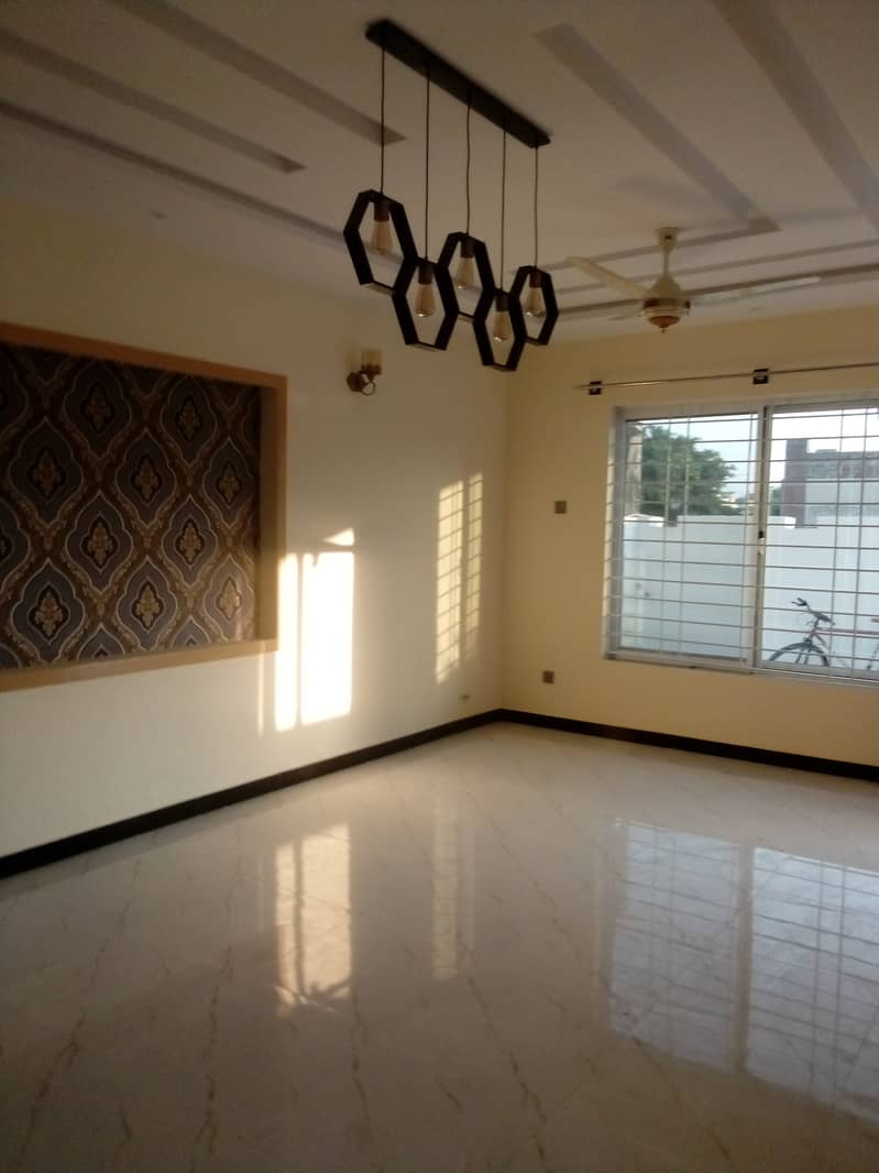 1 kanal upper portion available for rent in PWD. 5