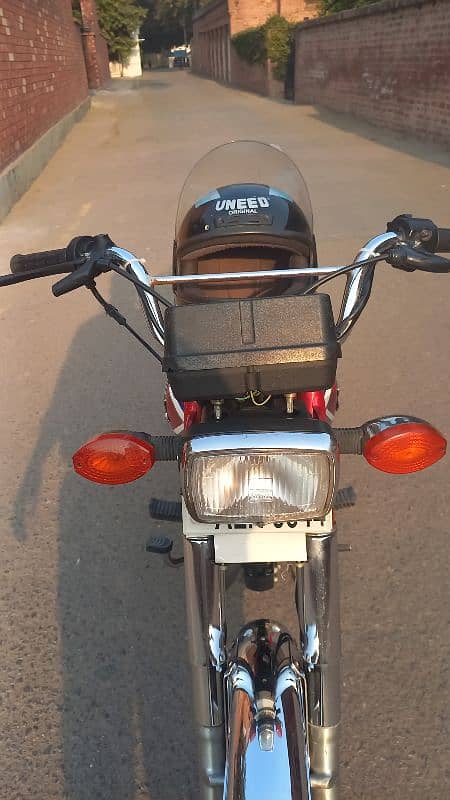 Honda 125 good condition. 3