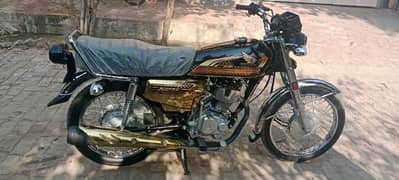 Honda 125 special gold edition 2025