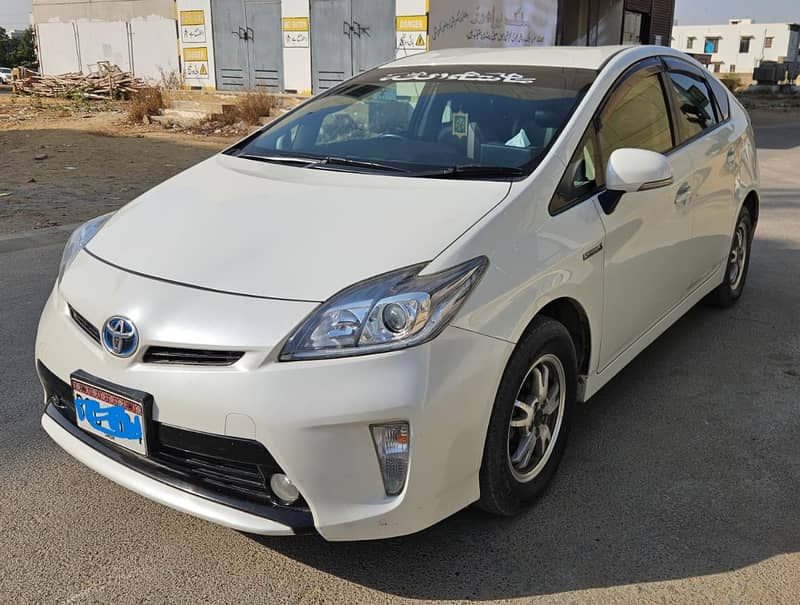 Toyota Prius 2015 S Led 0