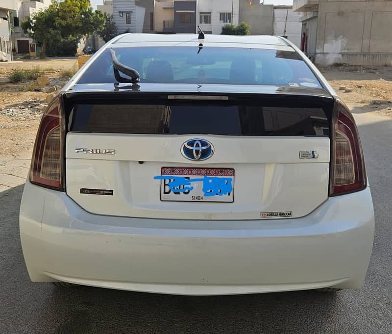 Toyota Prius 2015 S Led 4