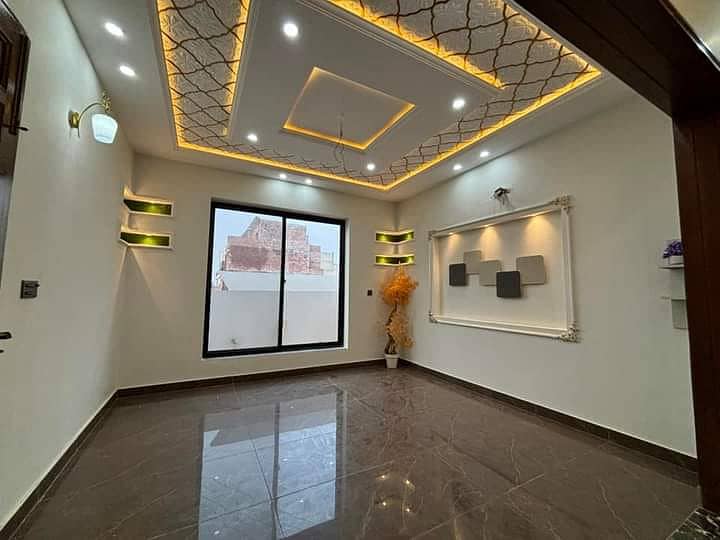 5 Marla Ultra Modern Triple Story Attractive Luxury House In Buch Executive Villas, Multan 17