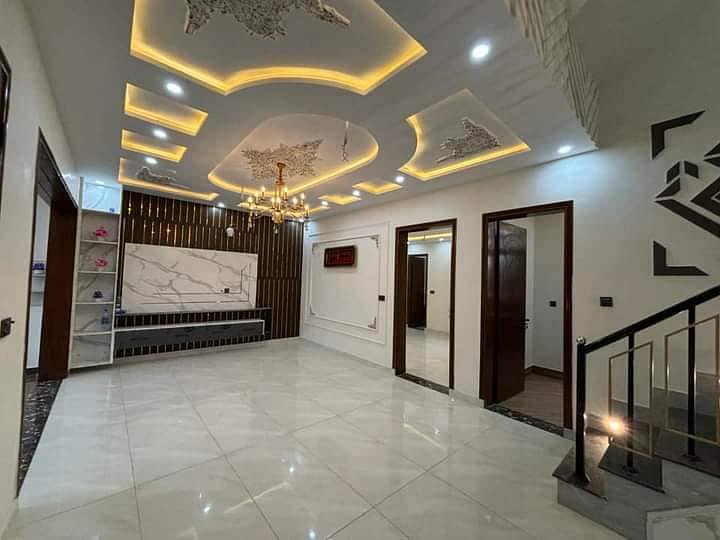 5 Marla Ultra Modern Triple Story Attractive Luxury House In Buch Executive Villas, Multan 18