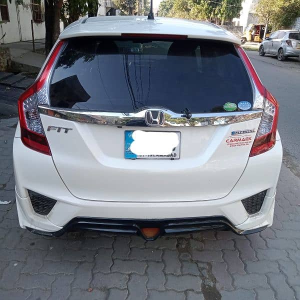 Honda Fit 2014 Hybrid full option 14/17/19 1