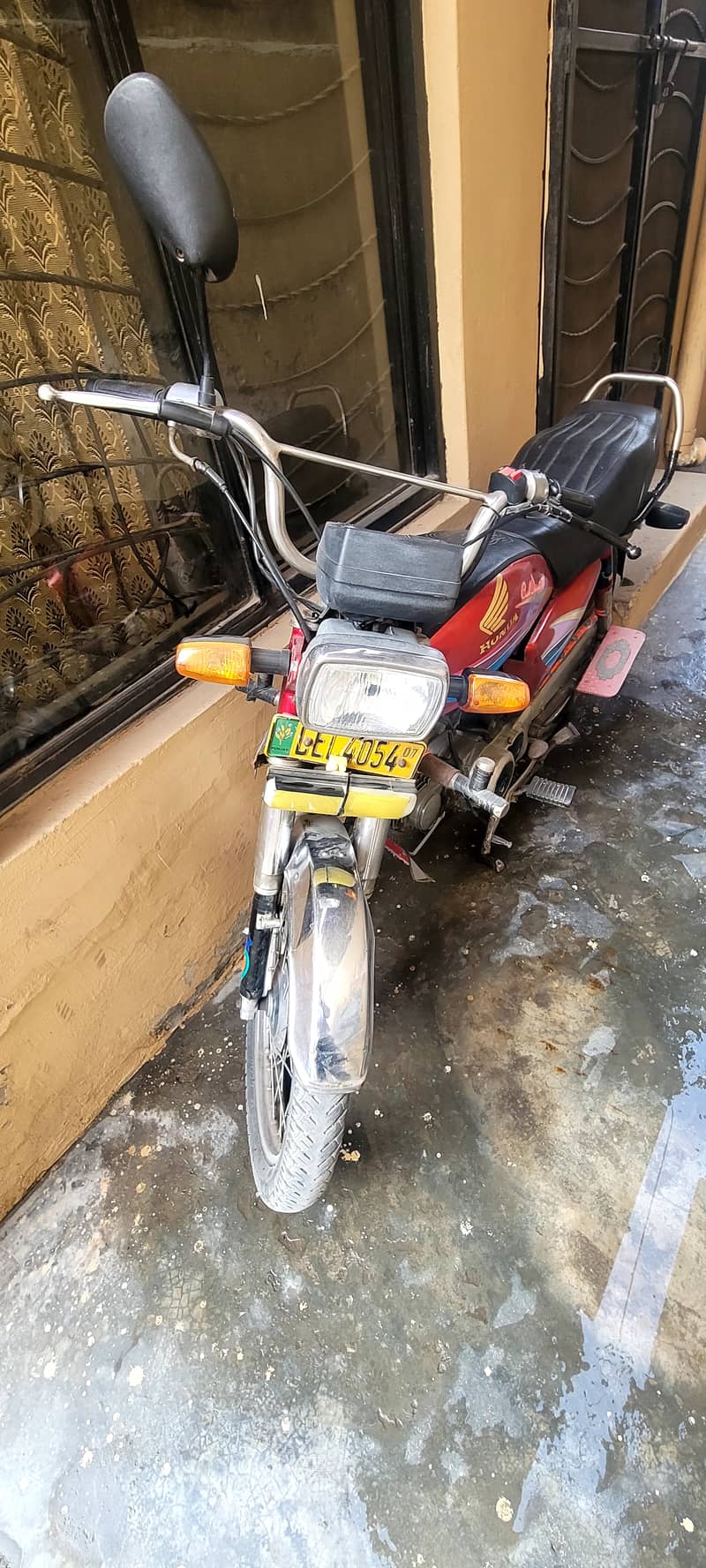 Honda CD70 3