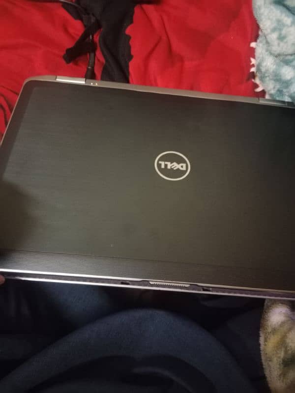 Dell laptop core i7 2nd gen 1