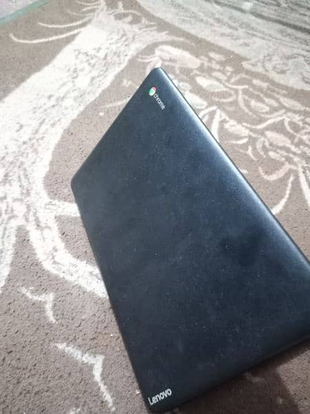 Lenovo laptop Chromebook 4gb 32gb 7