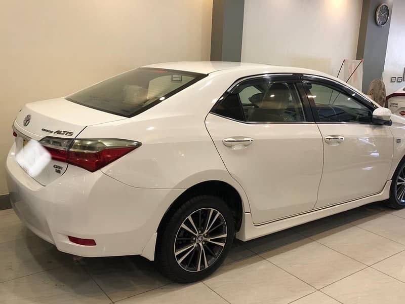 Toyota Altis Grande 2017 3