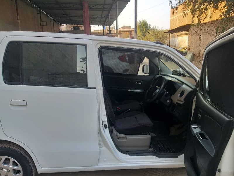 Suzuki Wagon R 2022 9