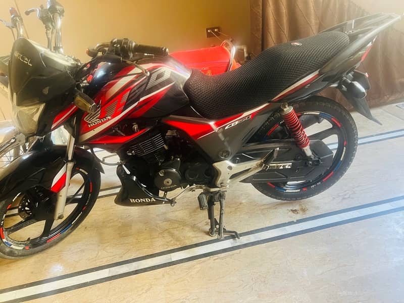 Honda bike  150 model  2109 5