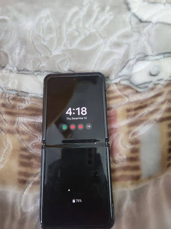 Samsung galaxy zflip non pta 256 gb 8 gb ram 1