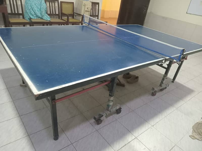 table tennis table condition 8/10 wheeler 5