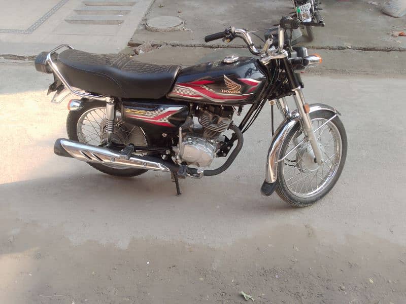 Honda 125 /o3o7oo5o895/ 1