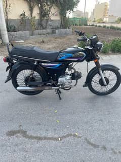 Super star 2018 model 70cc black colour brand new tyres