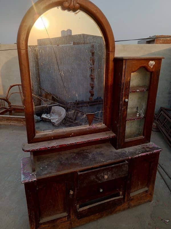 used dressing table 1