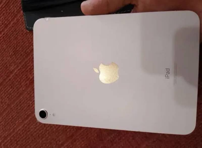 iPad mini 6 condition 10/10 64gb only iPad 1