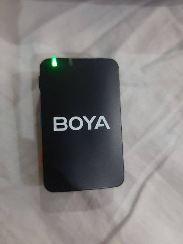 BOYAMIC All-in-One Wireless Mic with On-Board REC (Used) 2