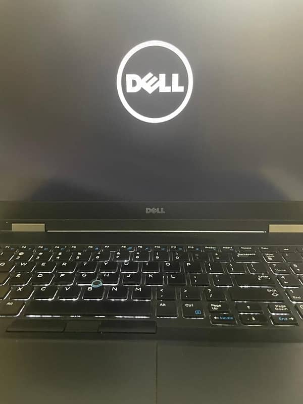 Dell latitude E5570 laptop 1