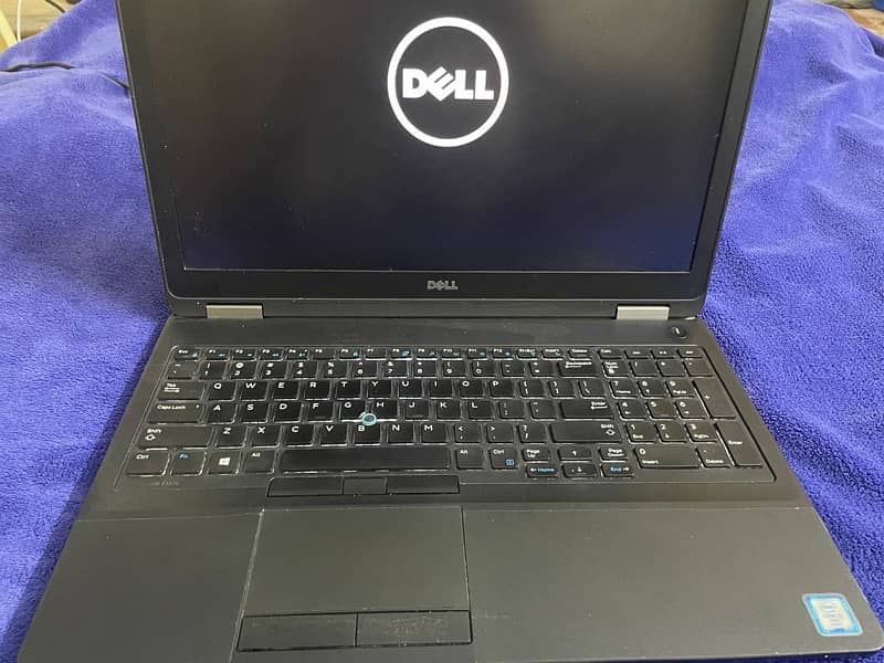 Dell latitude E5570 laptop 2