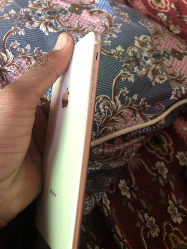 iphone 8 plus completely hosing 3