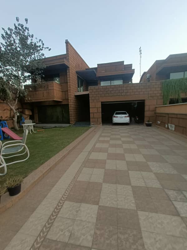 For Sale 36 Marla Like New Meadows Villas, Sector B Bahria Town Lahore 23