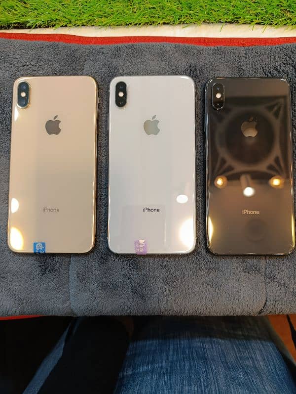 IPhone XS MAX 64/Gb 1