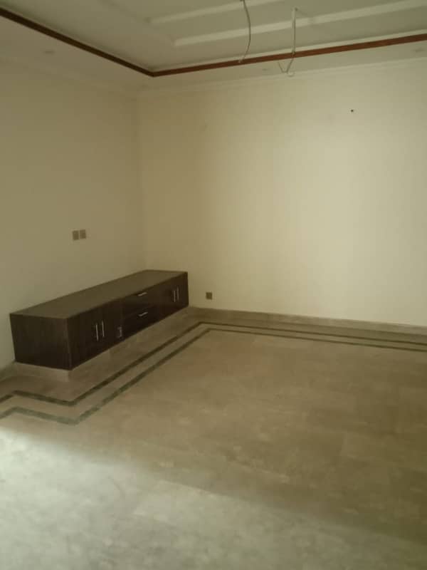 10 MARLA UPPER PORTION AVAILBLE FOR RENT IN MUHAFIZ TOWN PHASE 2 7